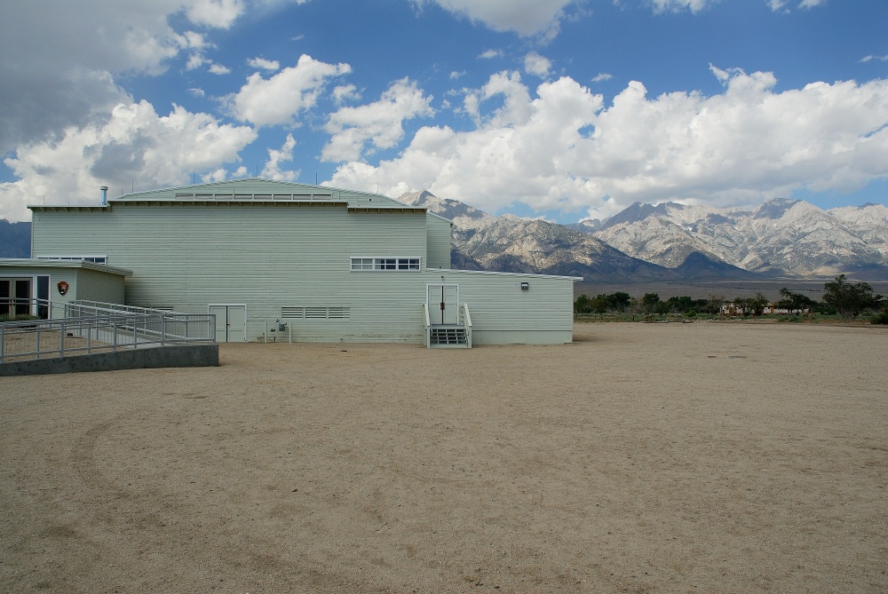 Interpretive center at Manzanar 7-30-06