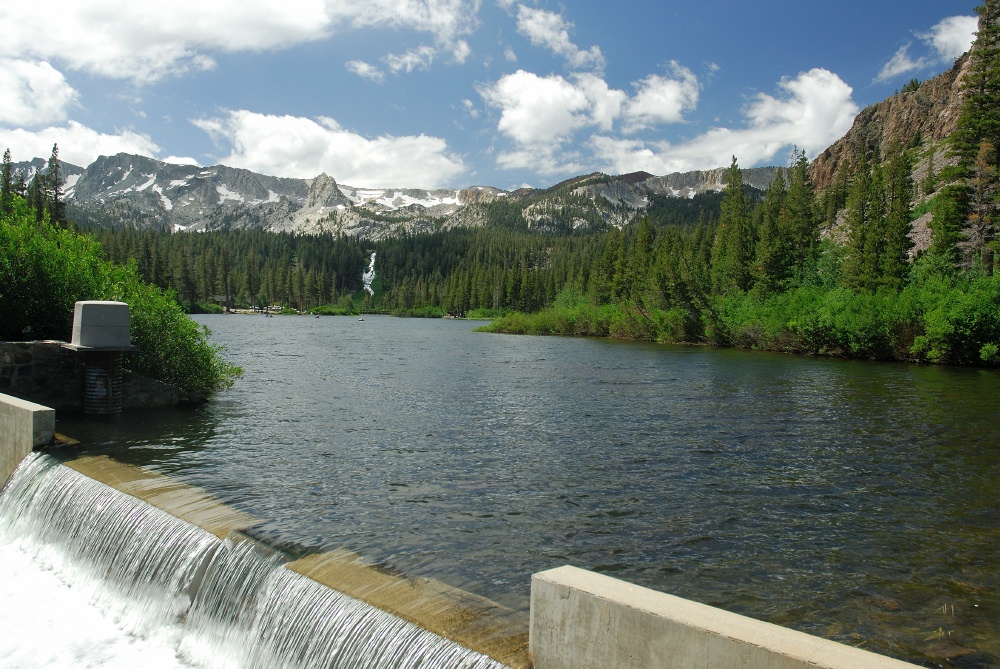 Twin Lakes waterfalls at Mammoth-2 7-31-06