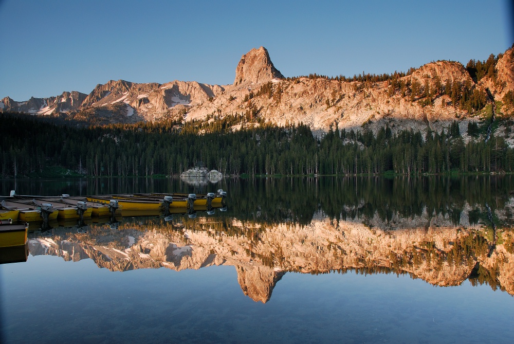 Early morning light on Lake George at Mammoth-3 8-3-06