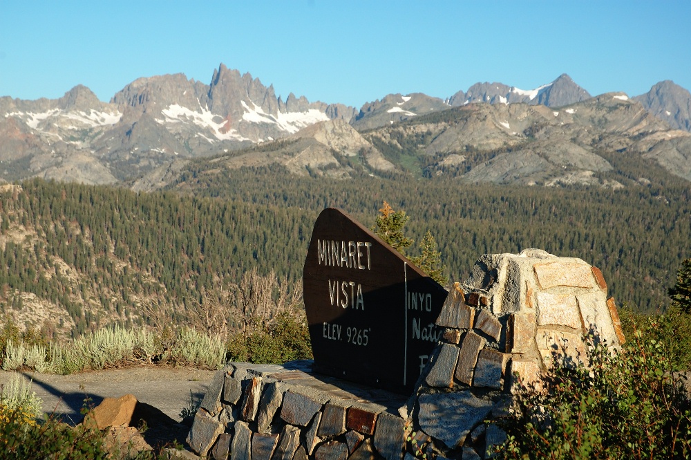 Minaret Vista sign at Mammoth 8-3-06