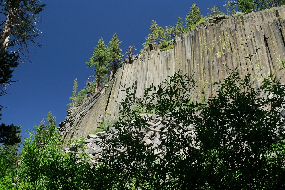 DSC_1437.NEFDevils Postpile at Mammoth-6 8-1-06