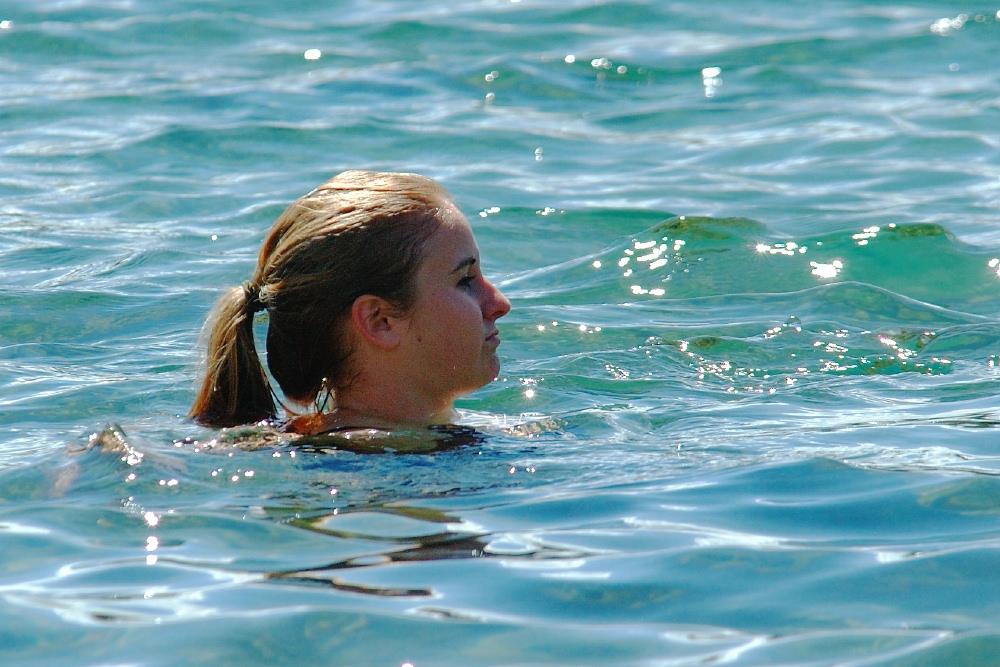 Kayla in Lake MacLeod at Mammoth 8-2-06