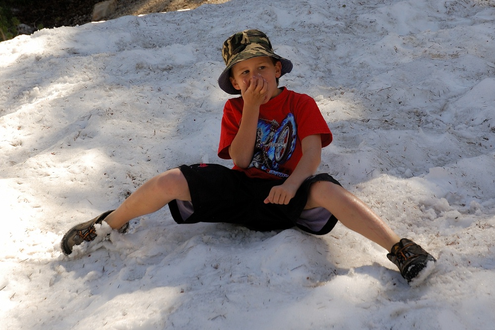 Chase playing in snow at Lake MacLeod at Mammoth-2 8-2-06