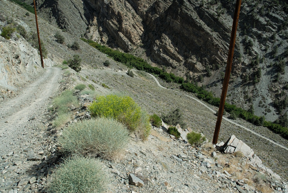 Jeep road from Bristlecone forest to Bishop-1 8-3-06